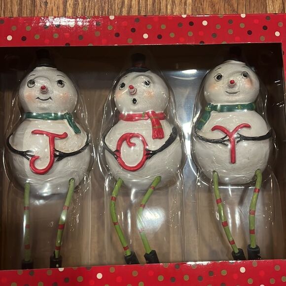 NIB Johanna Parker shelf sitter set - Picture 2 of 3